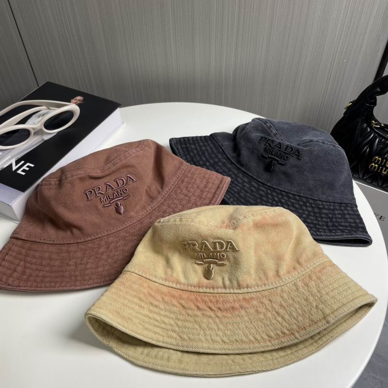 25 Prada hat 0312